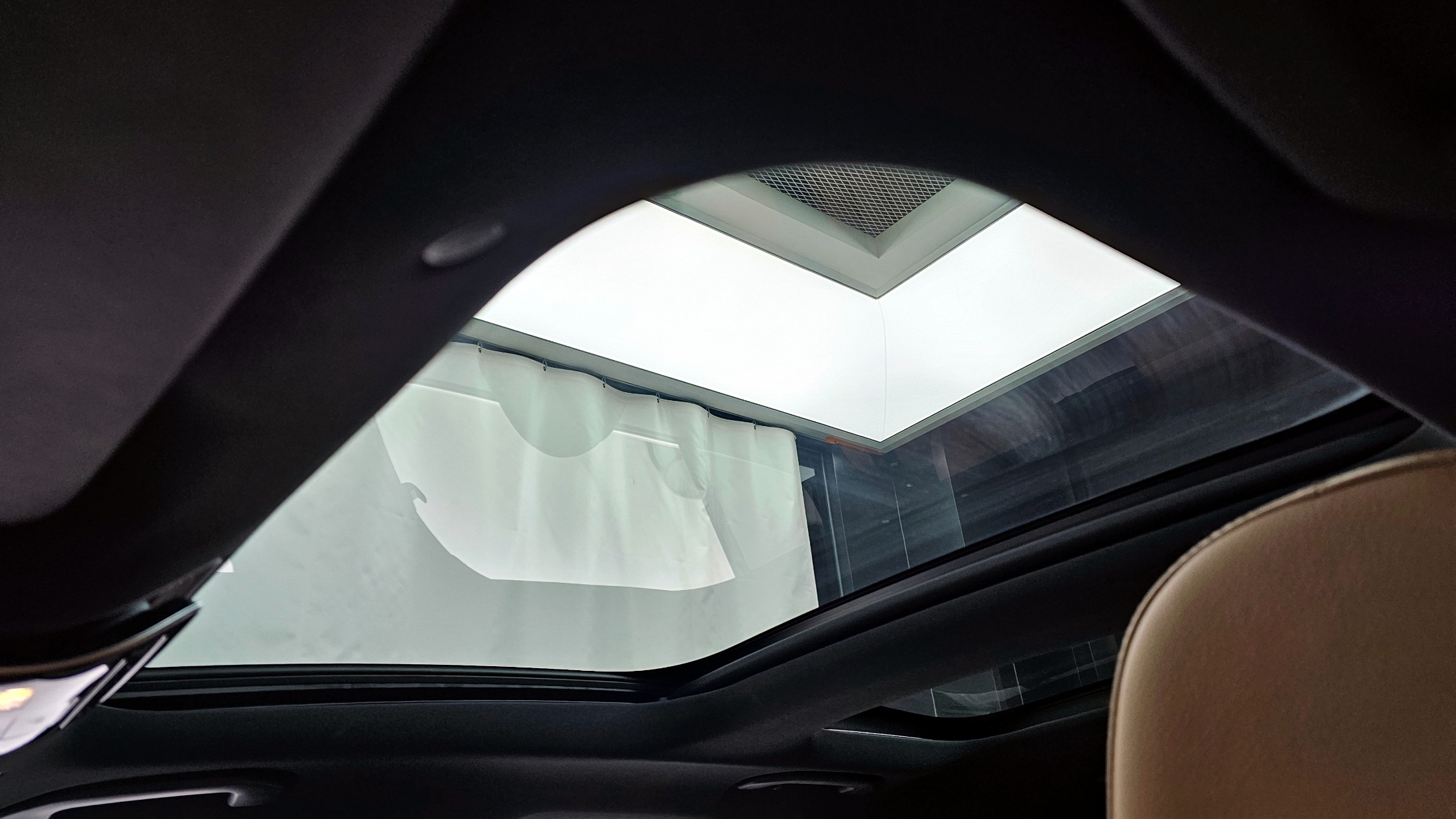 E300