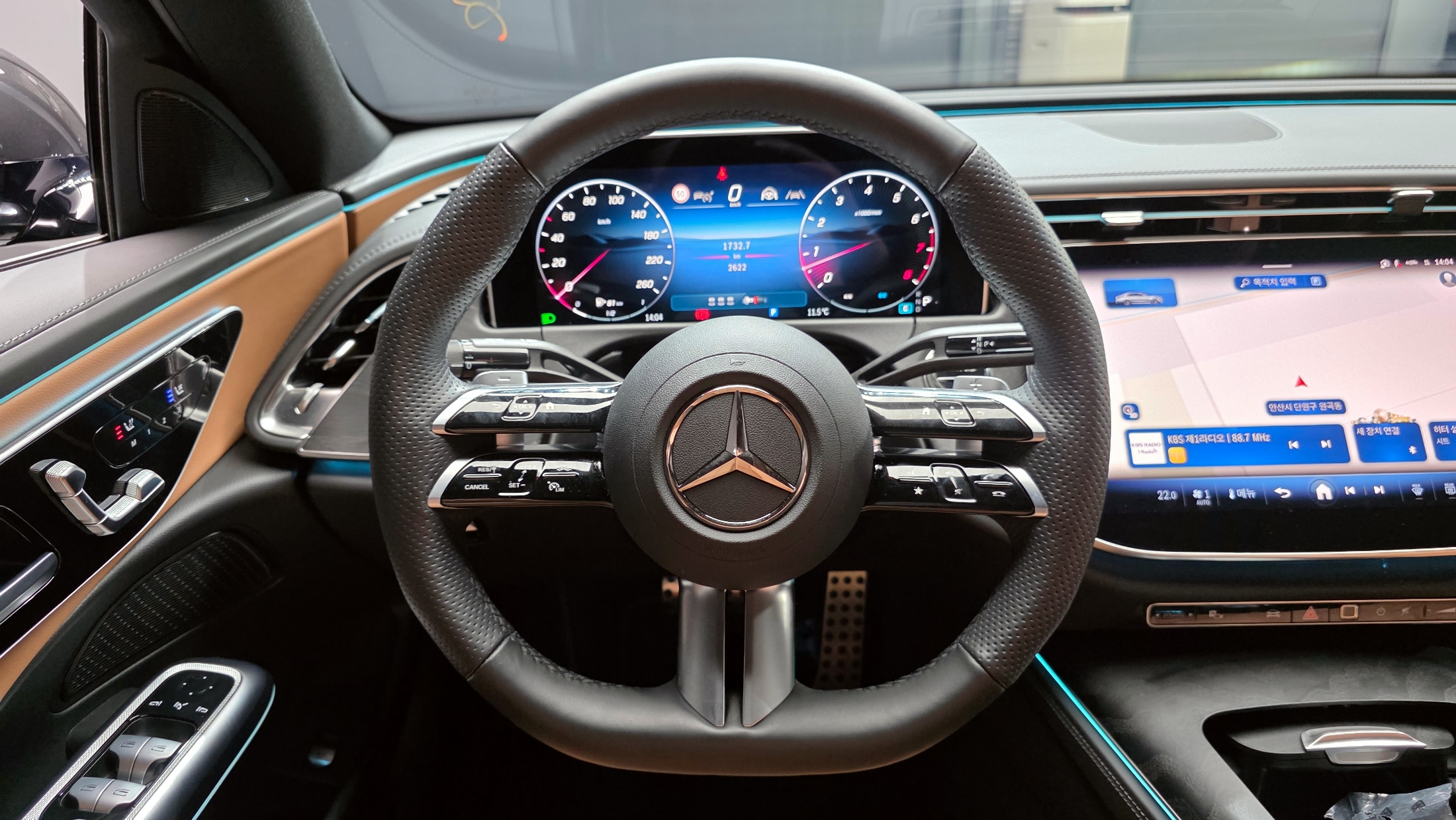 E200
