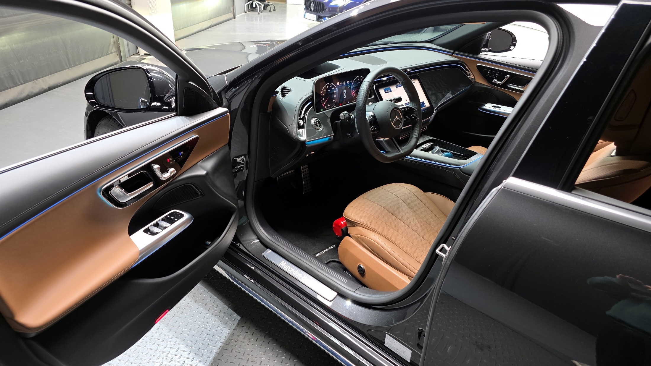 E200