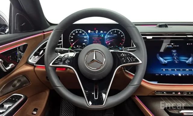 E300