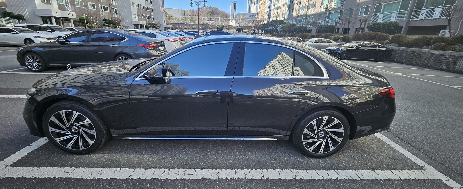E300