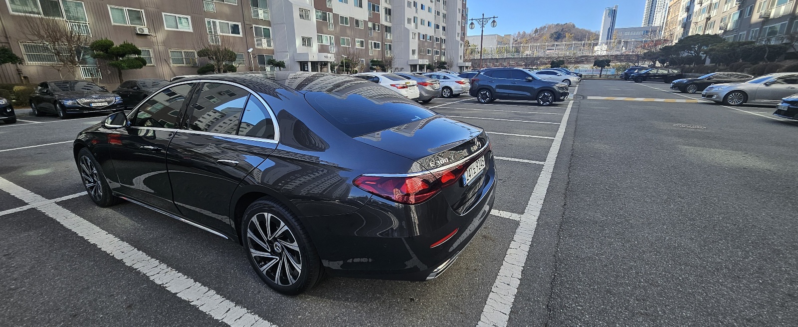 E300
