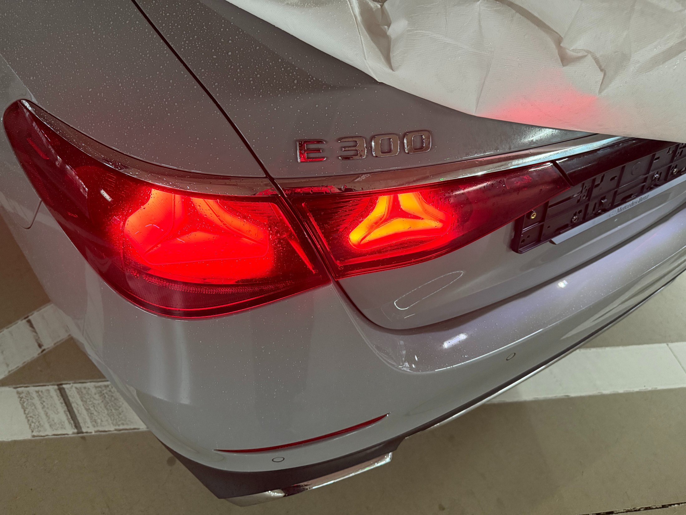 E300