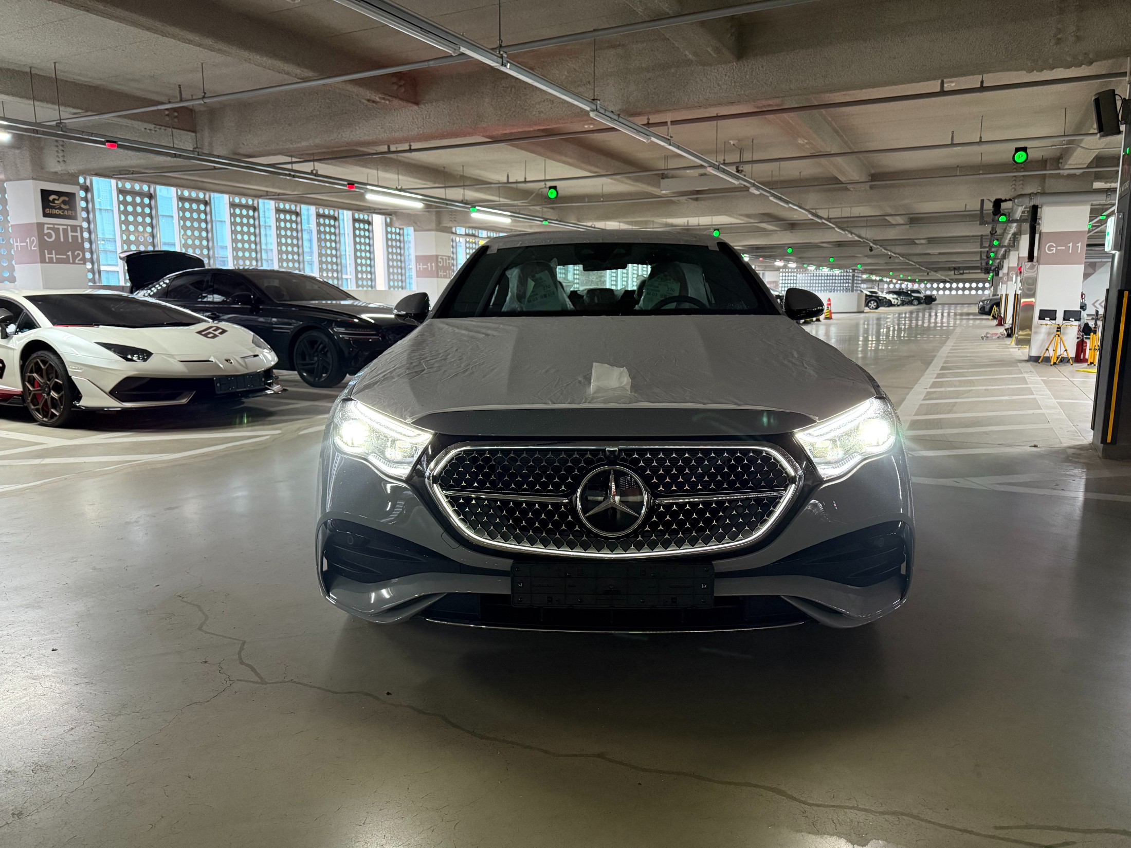E300
