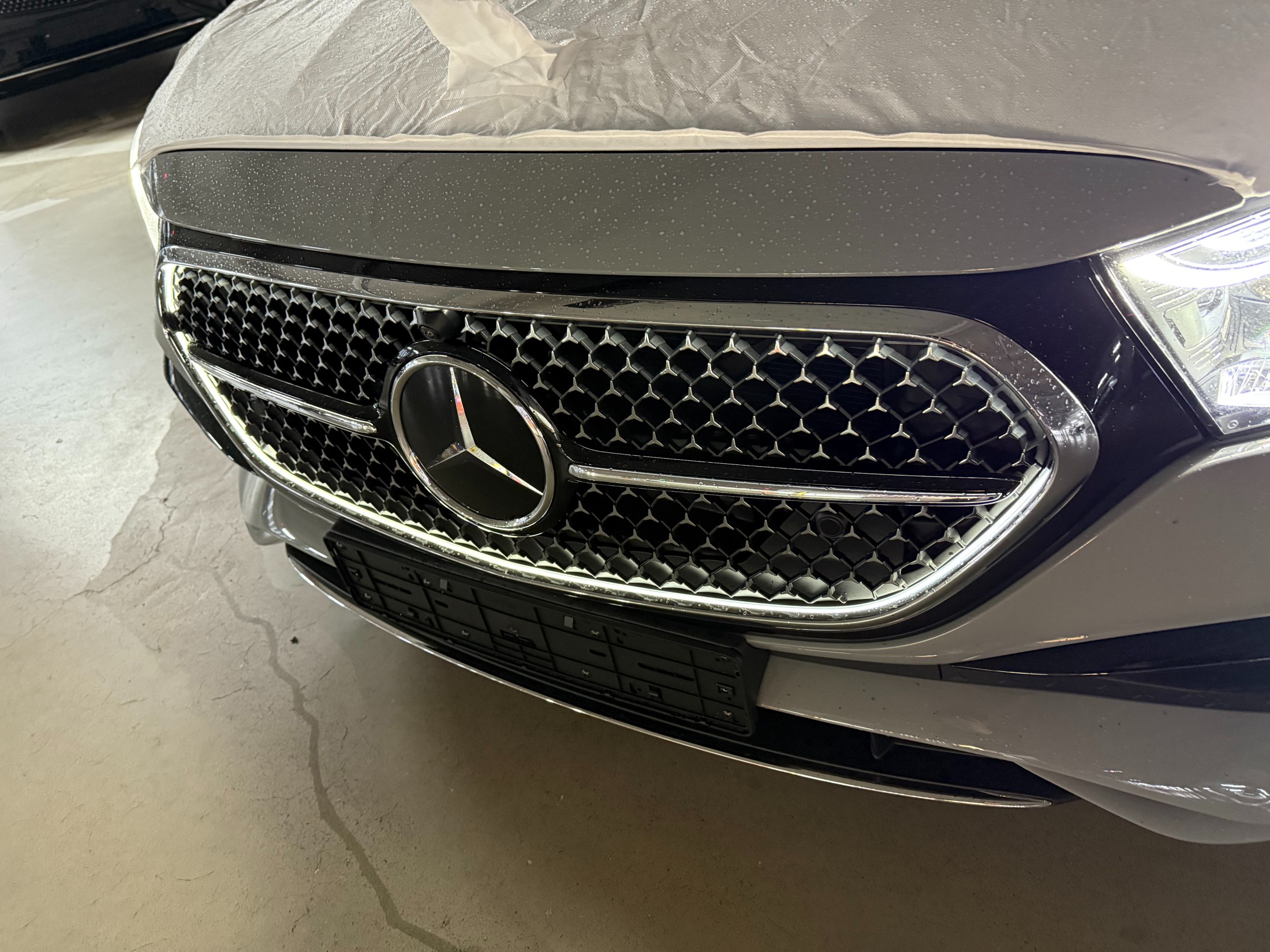 E300