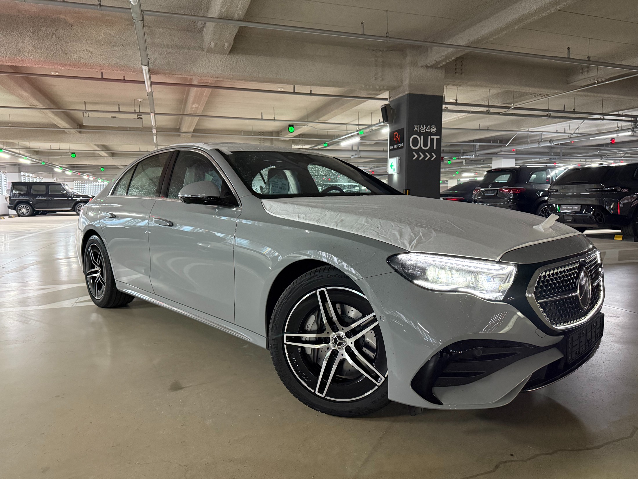 E300