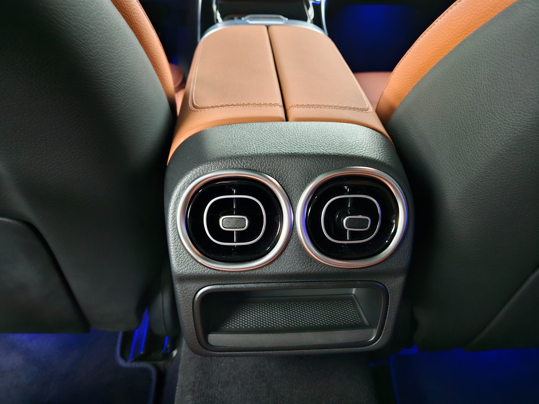 C200