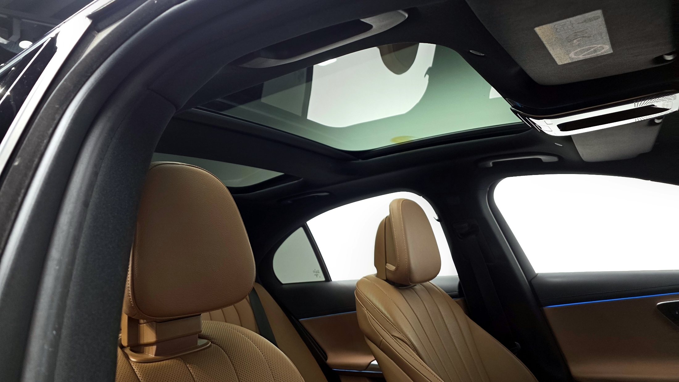 E300