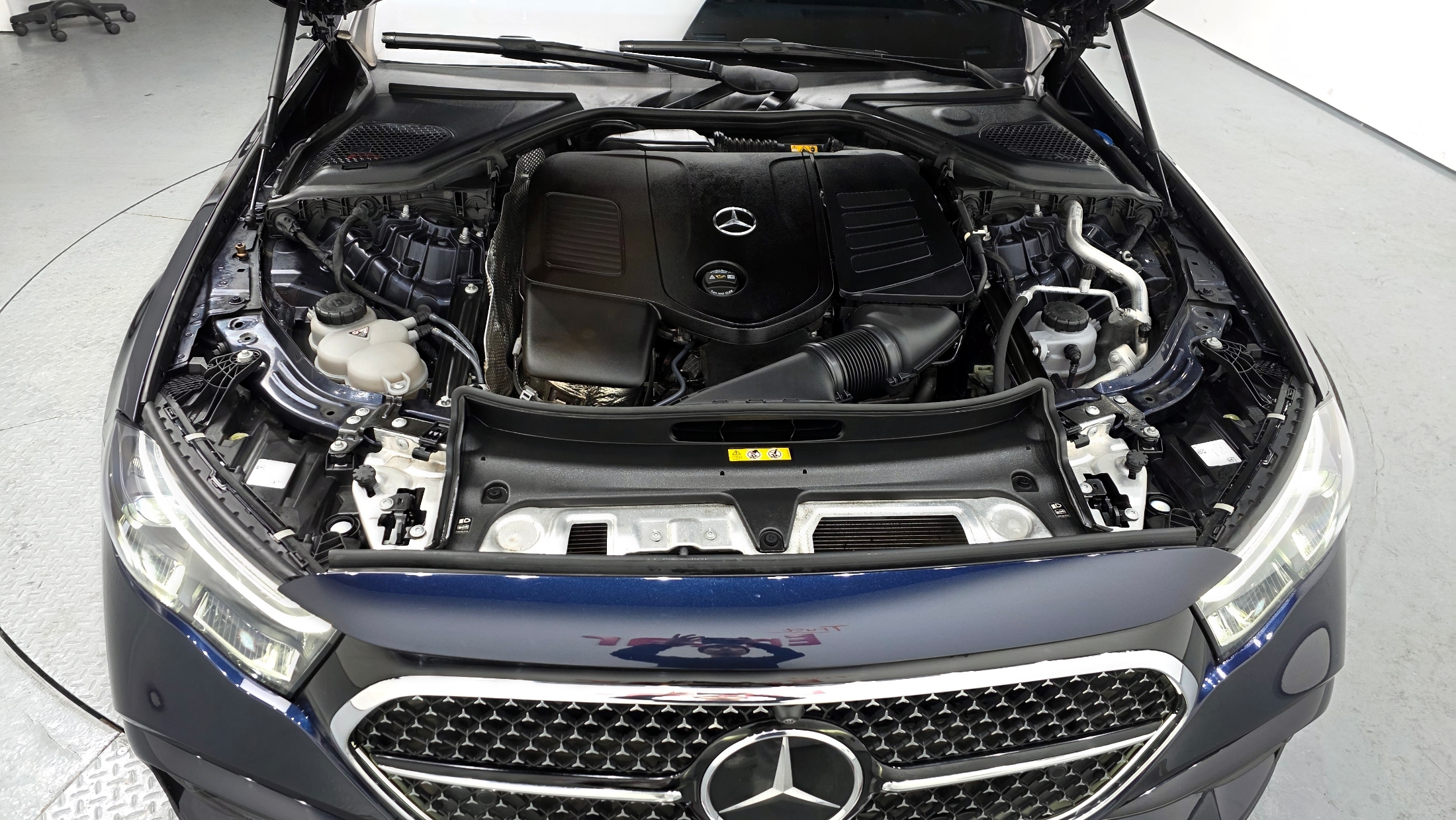 E300