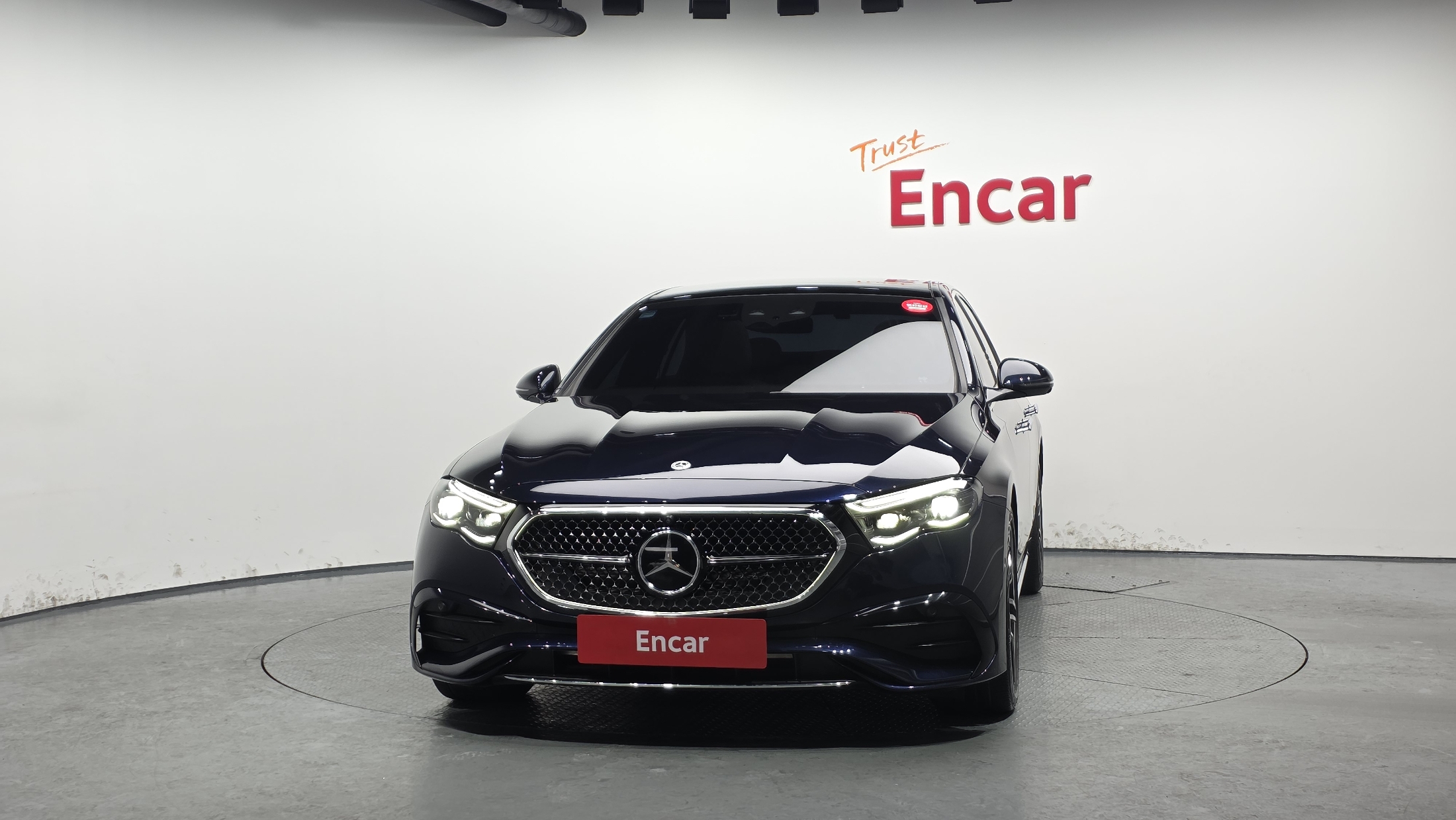 E300