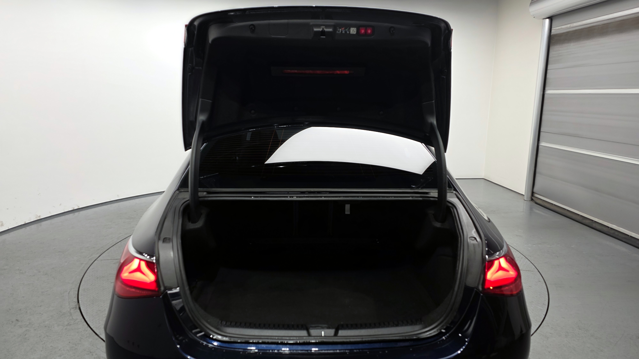E300