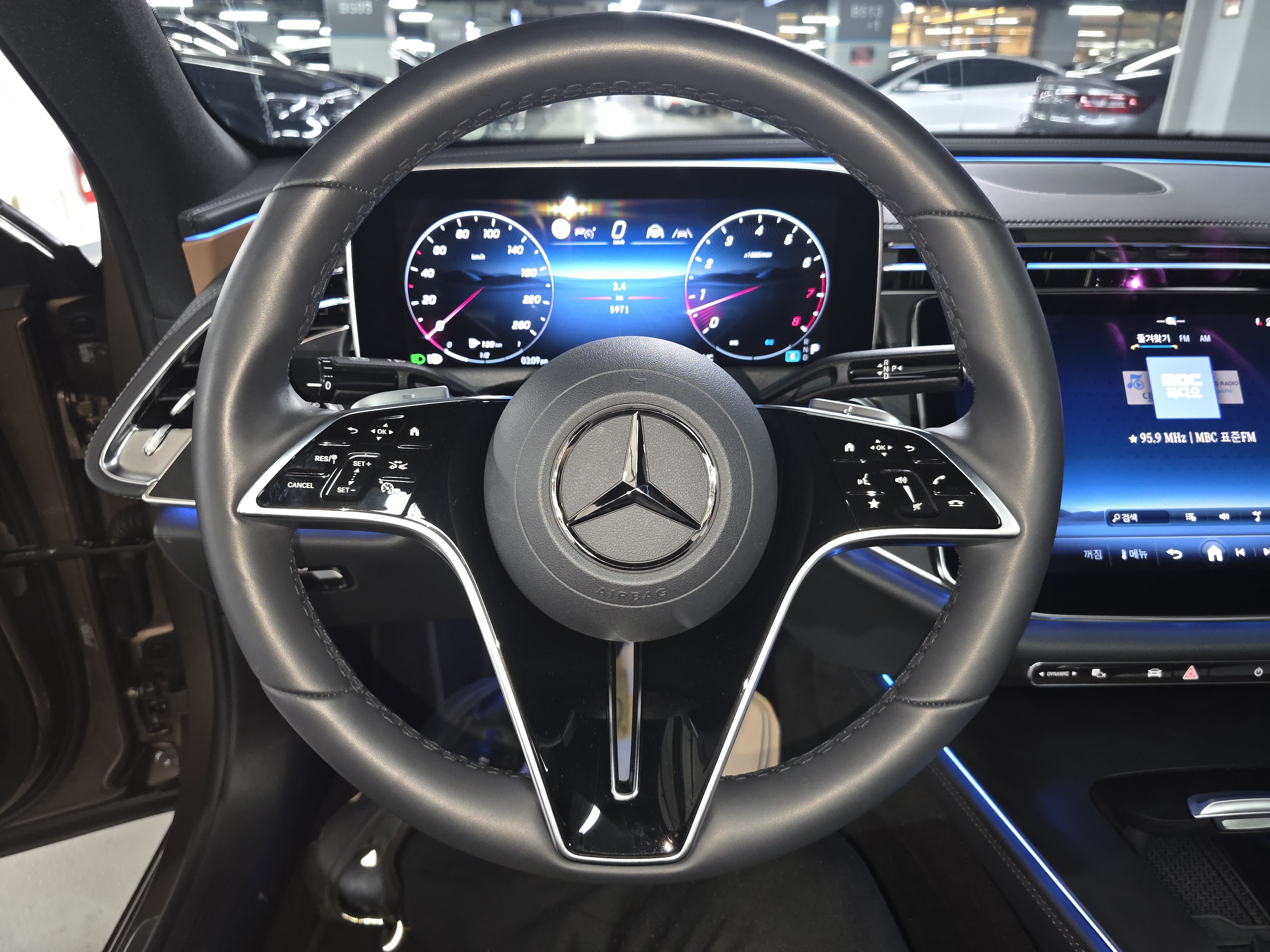 E200