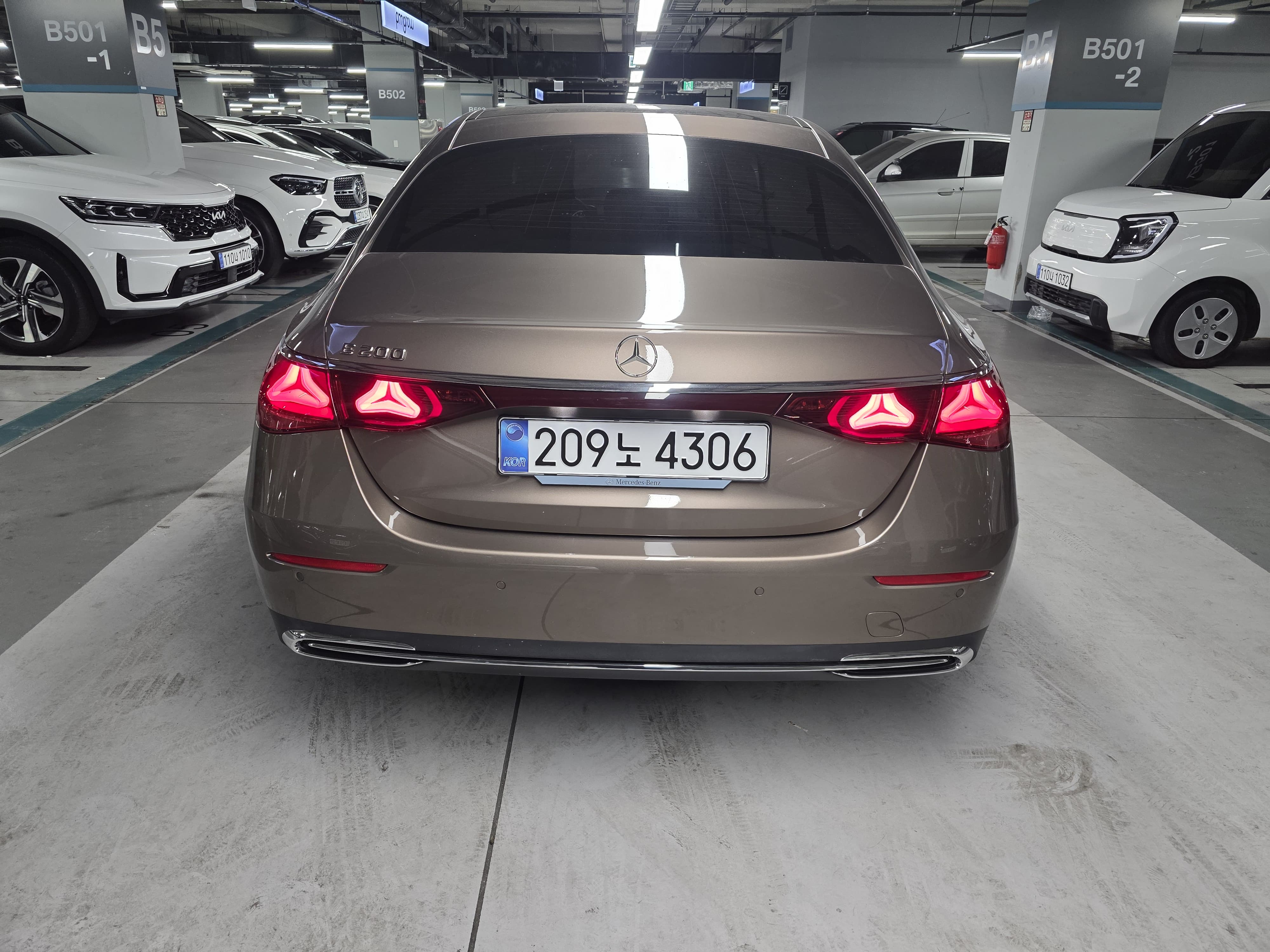 E200