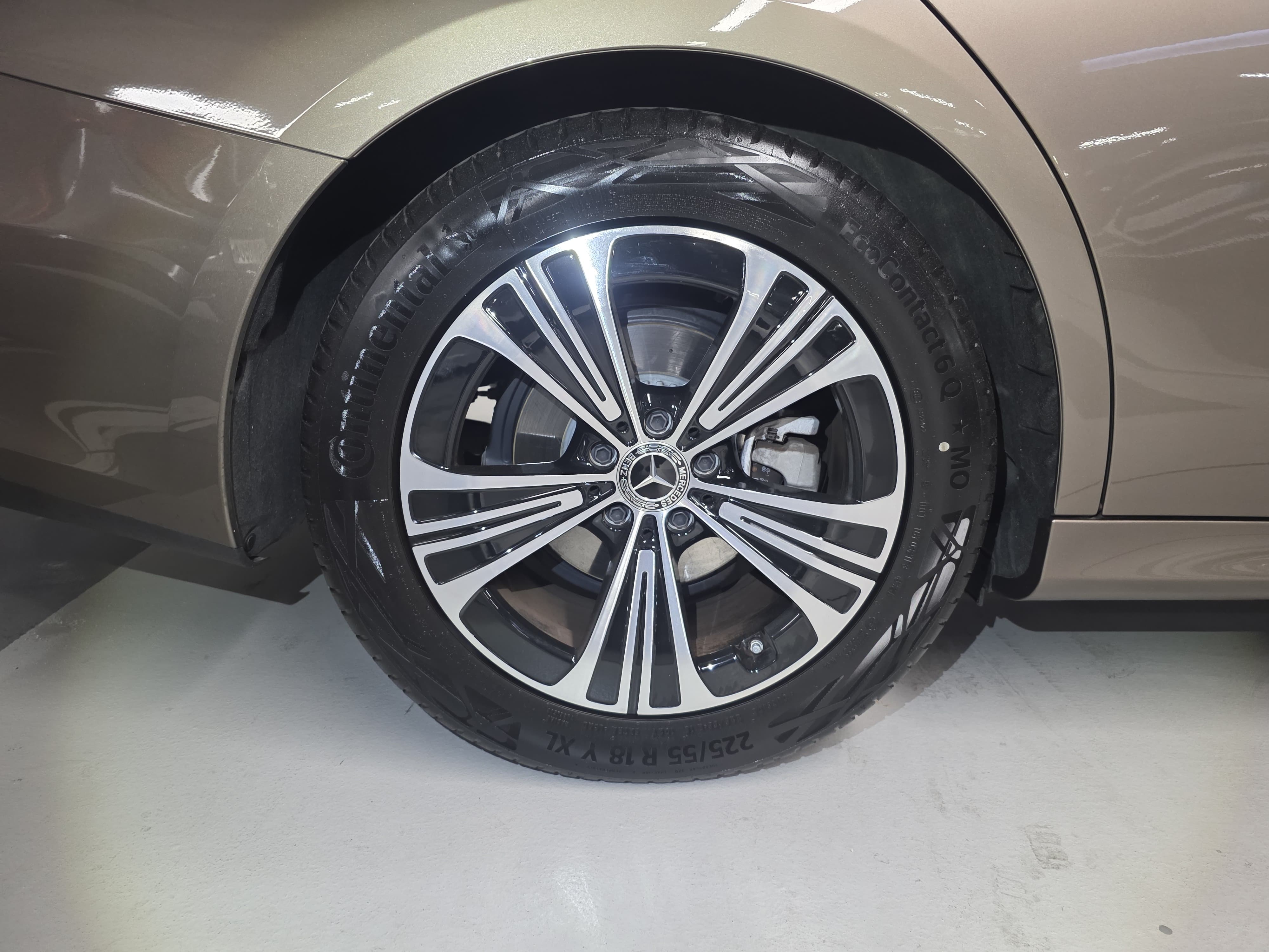 E200