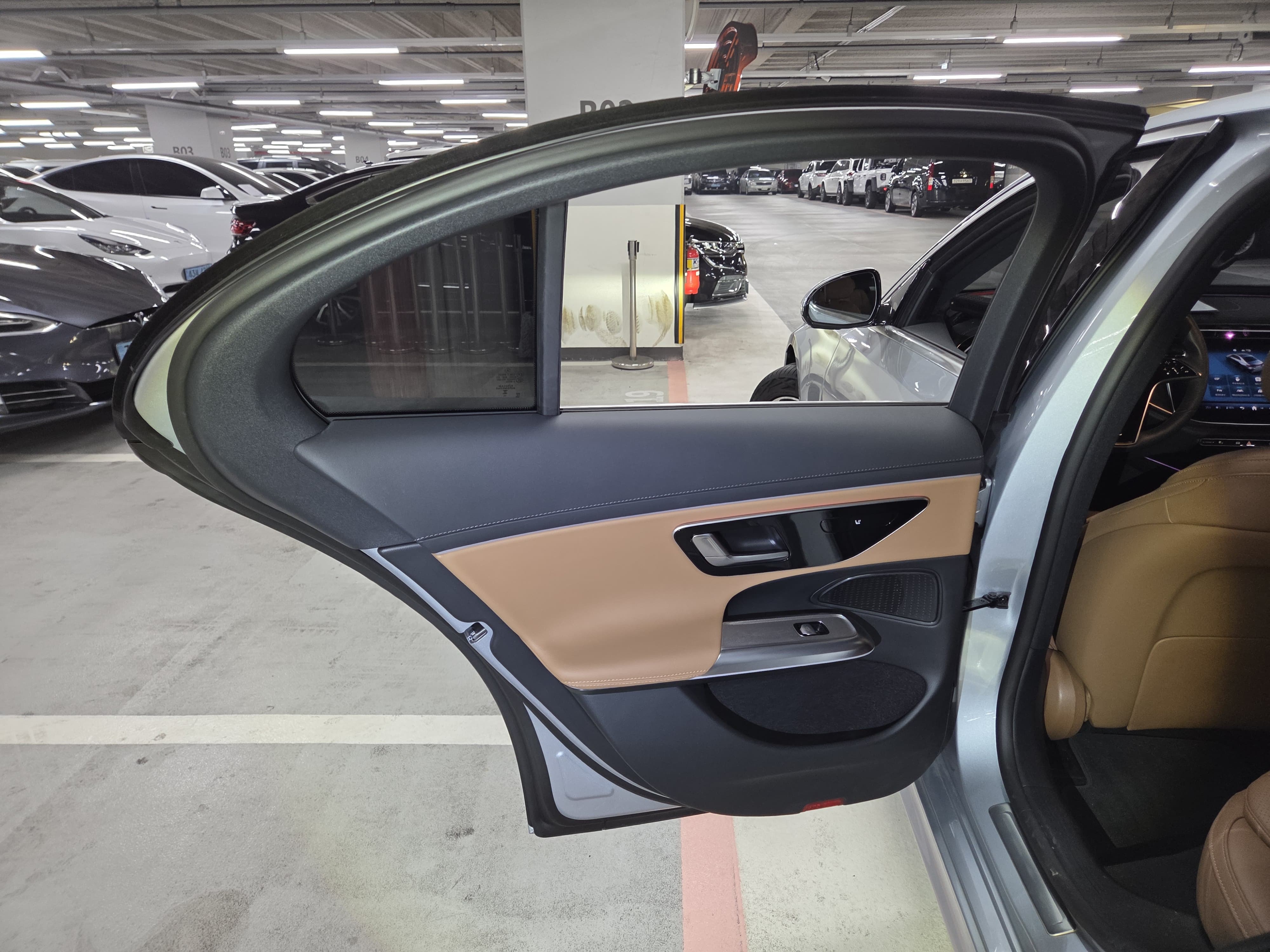 E200