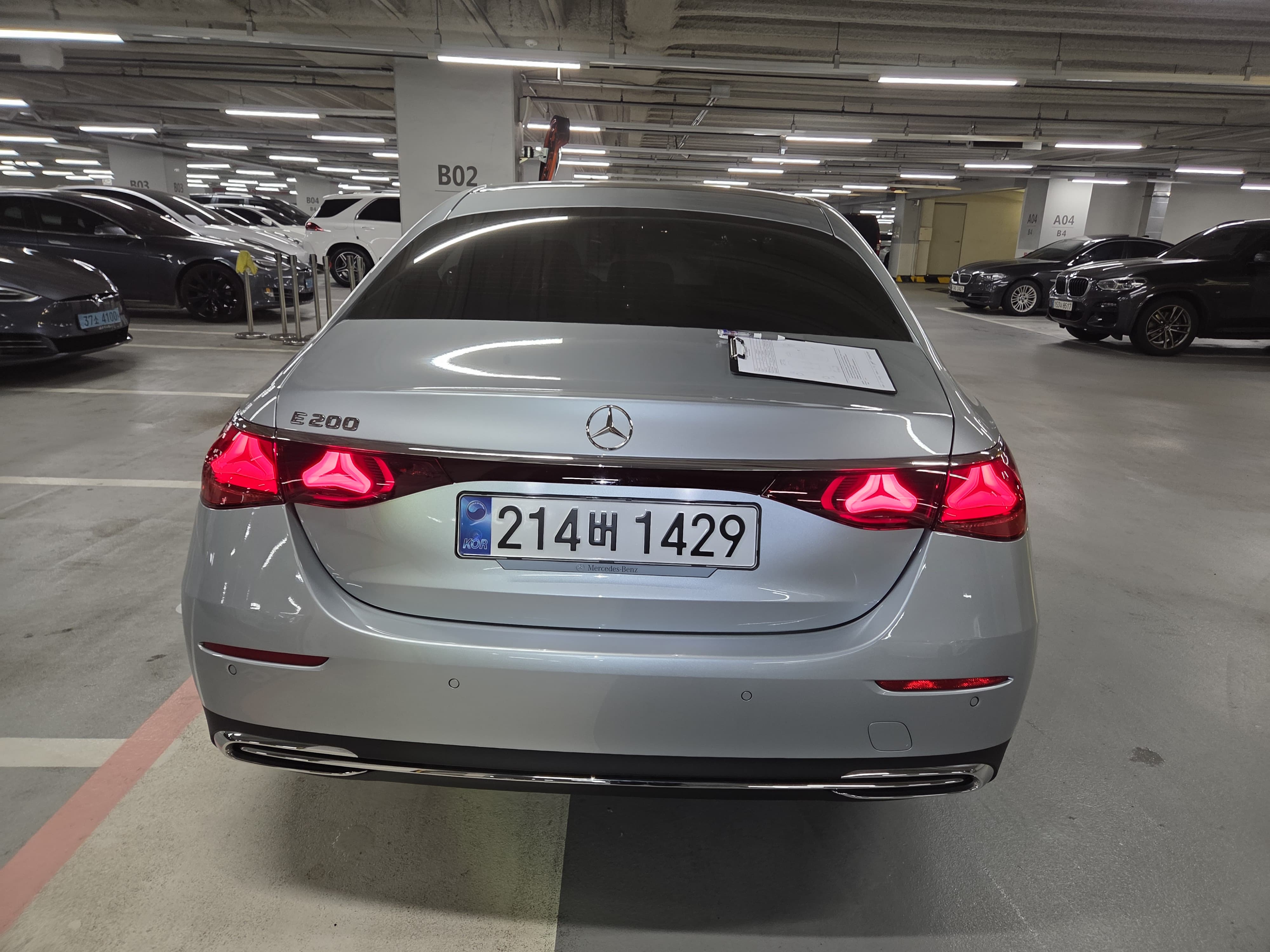 E200