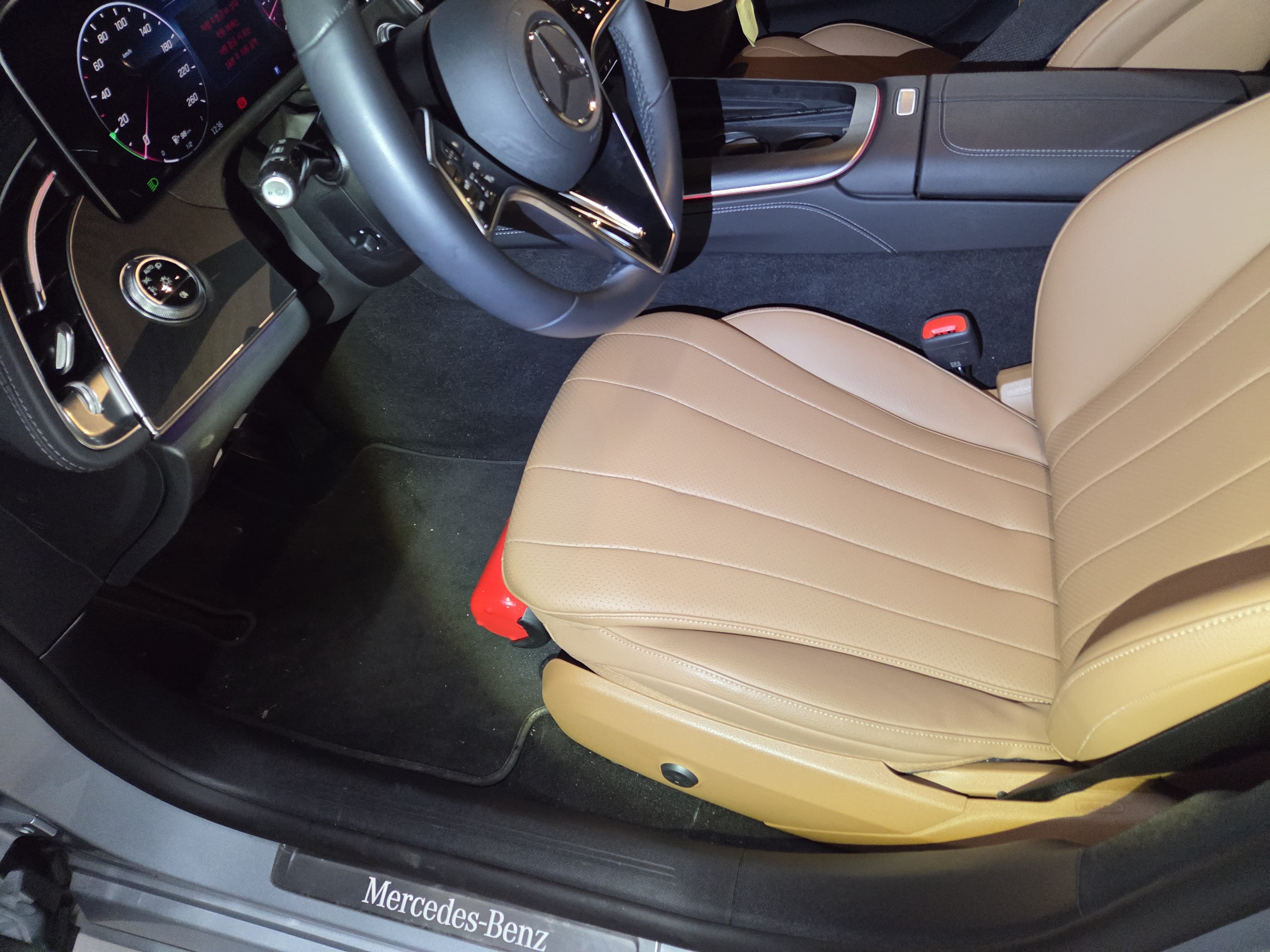 E200