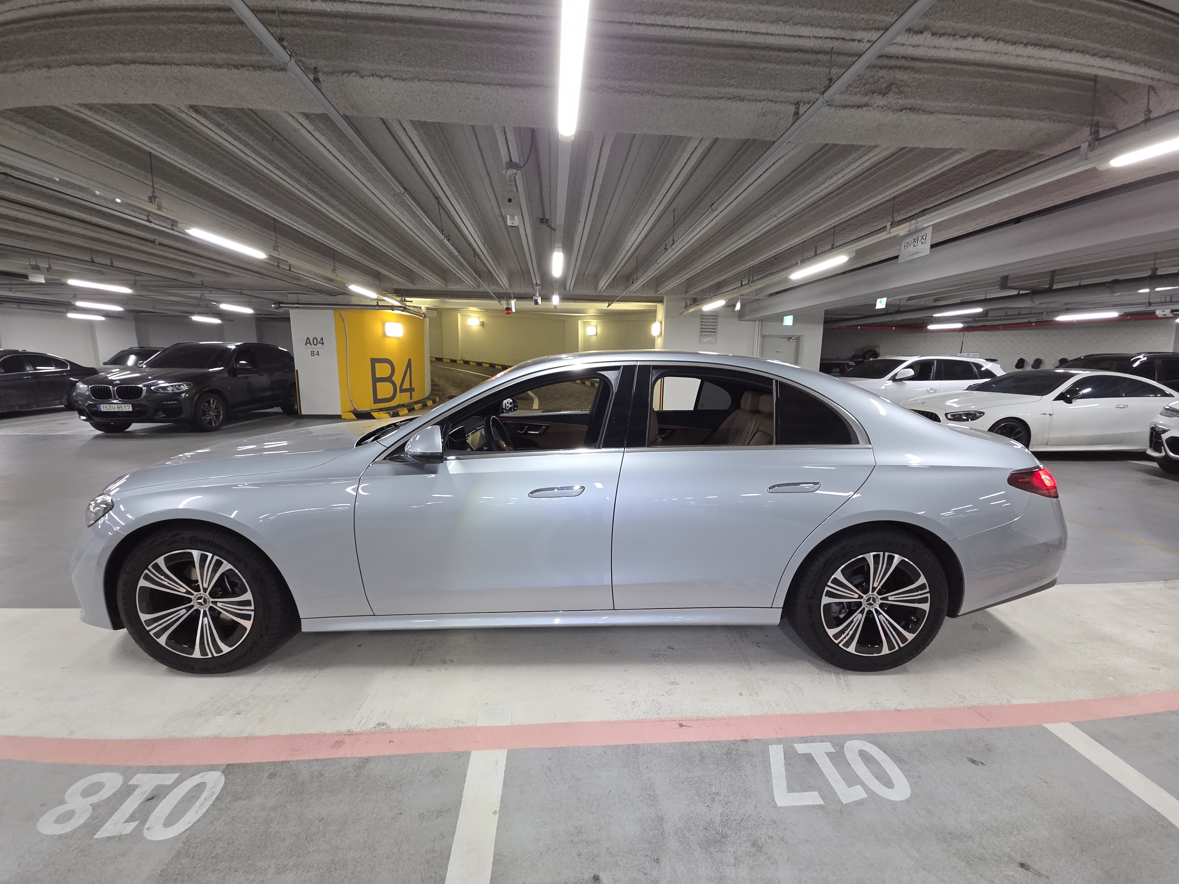 E200