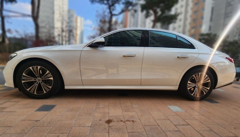 E200