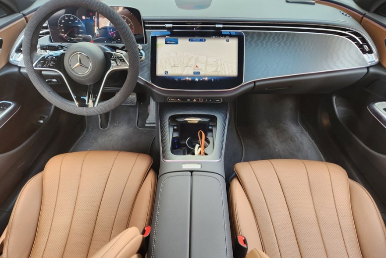 E200