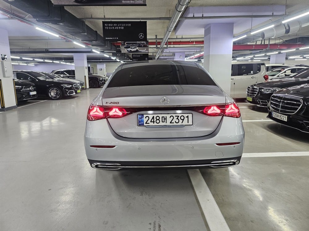 E200