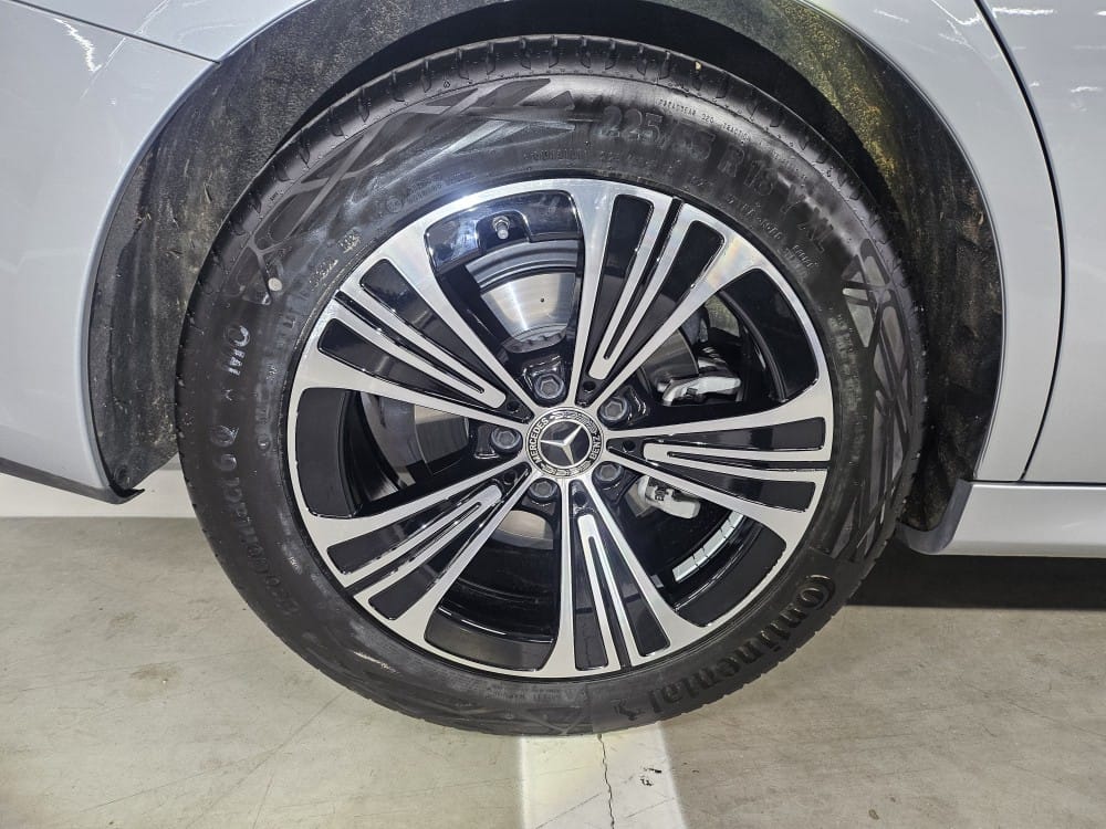 E200