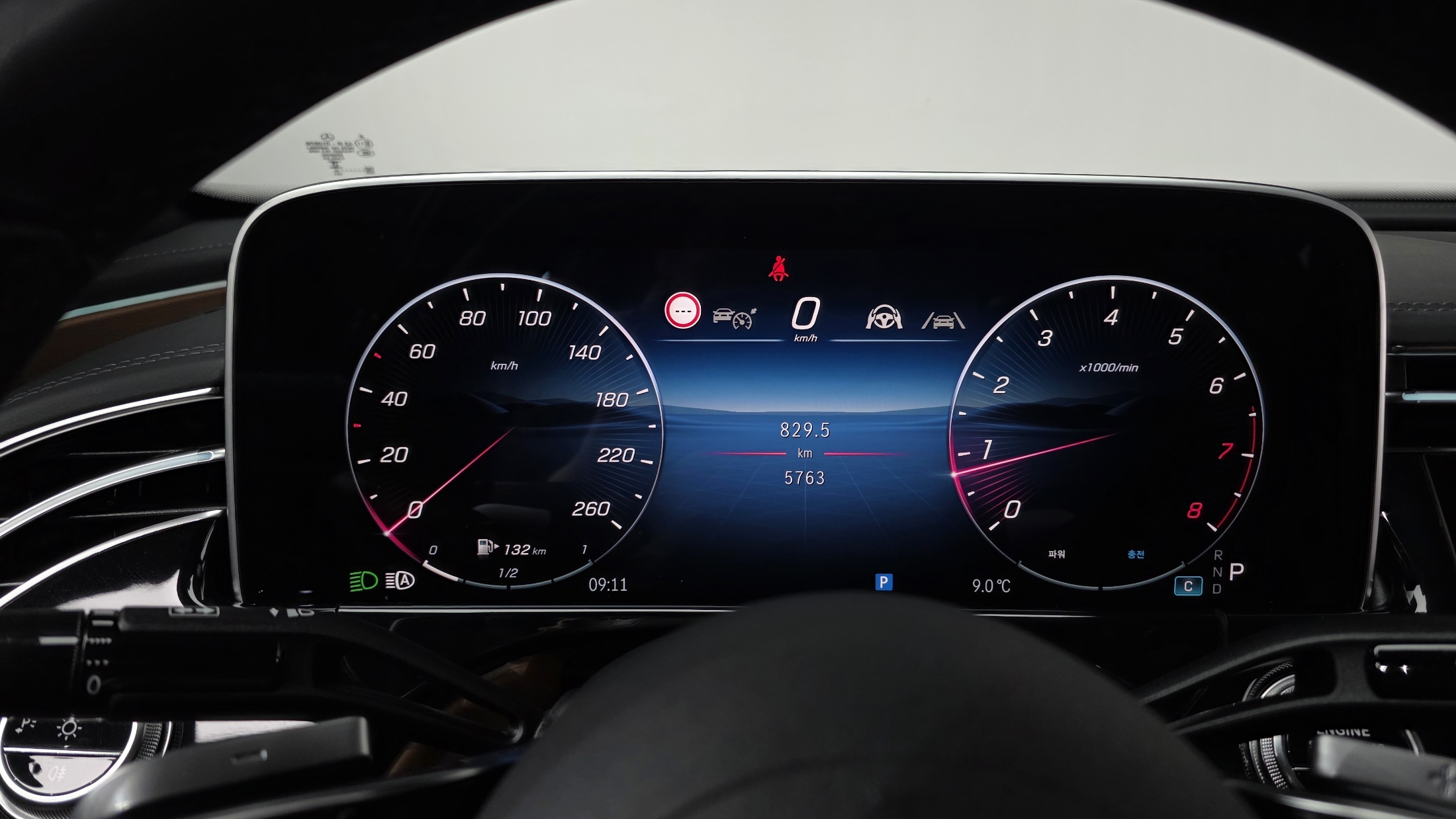 E300