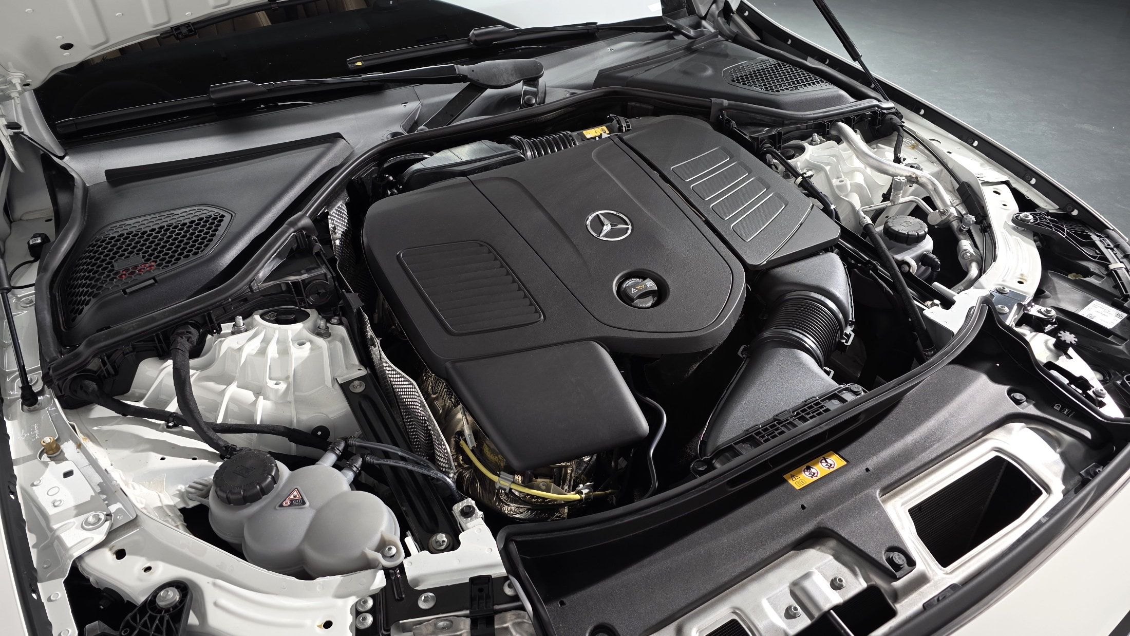 E300