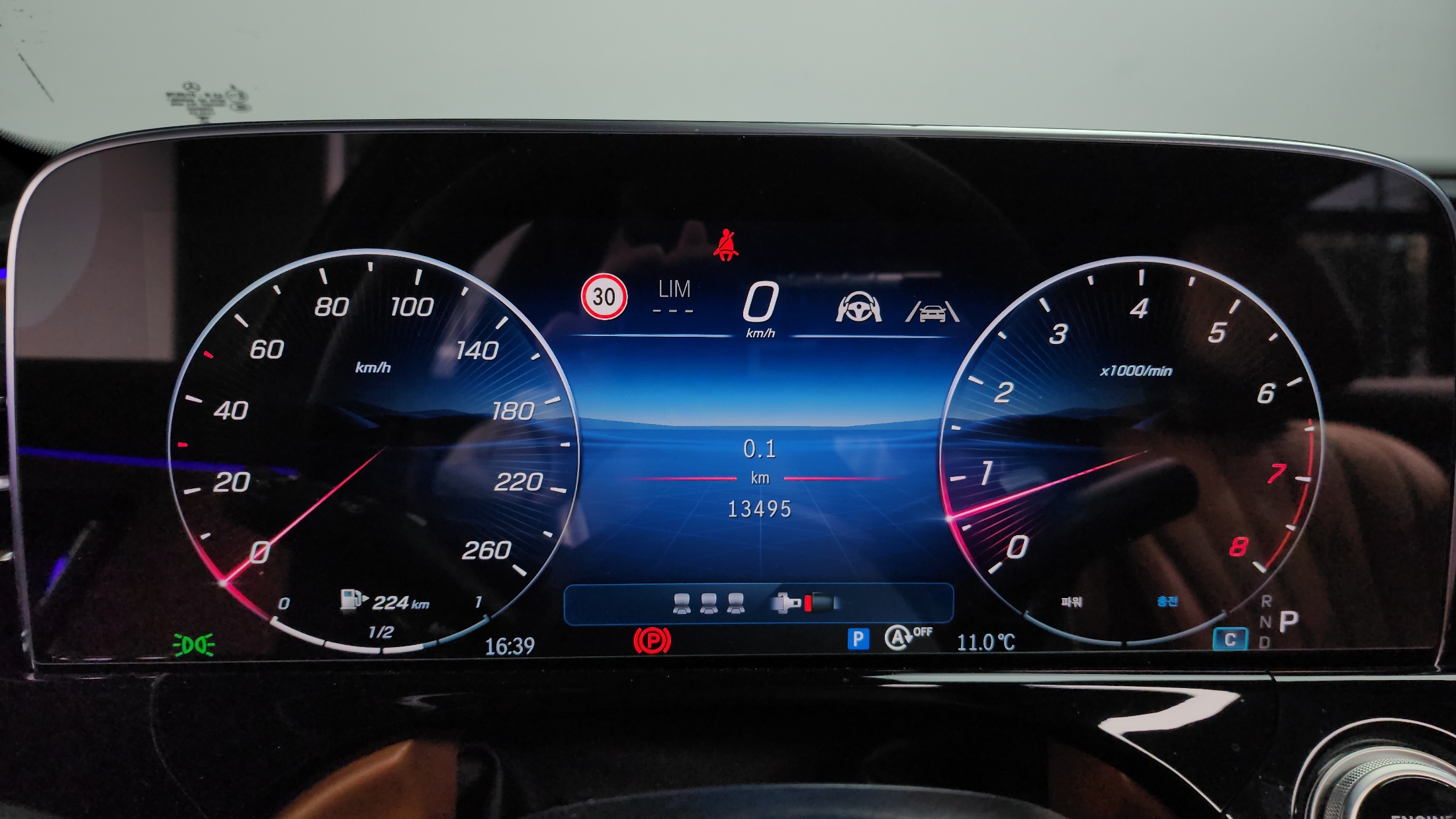 E300