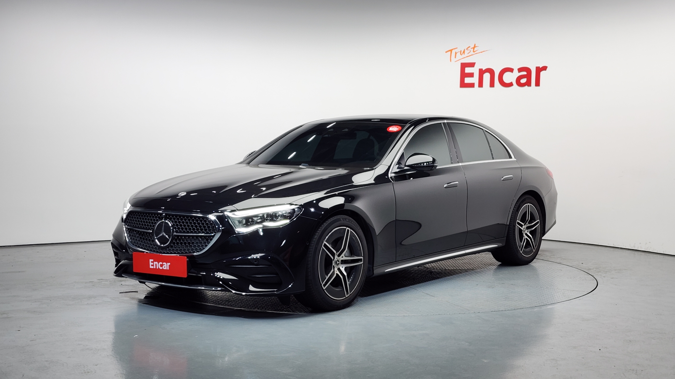 E300