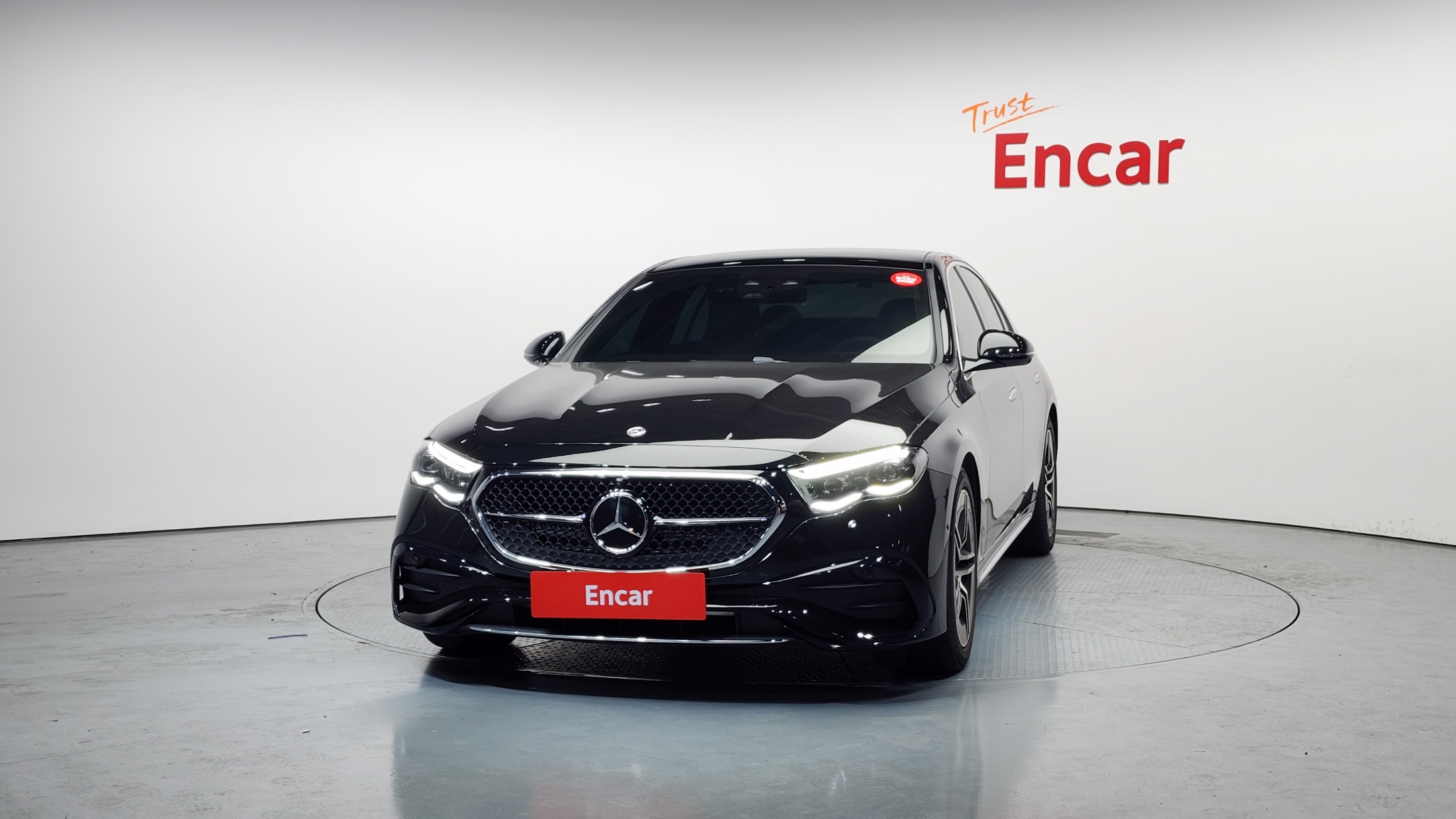 E300