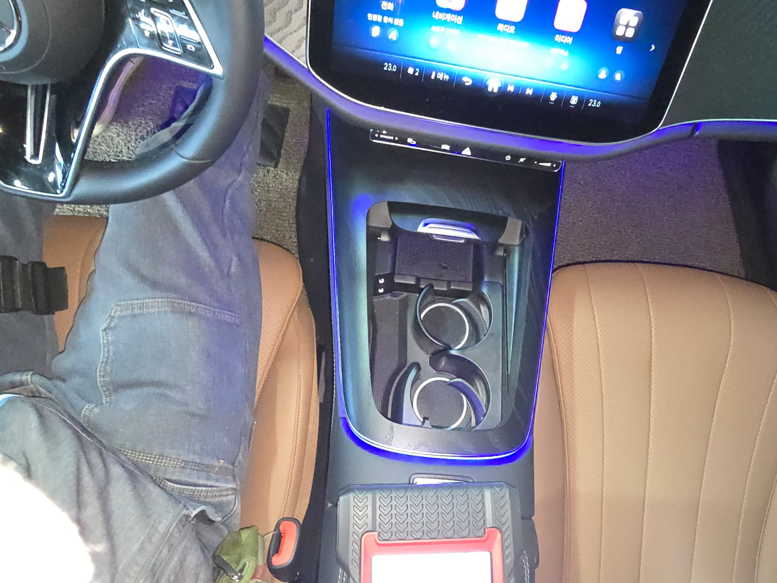 E200