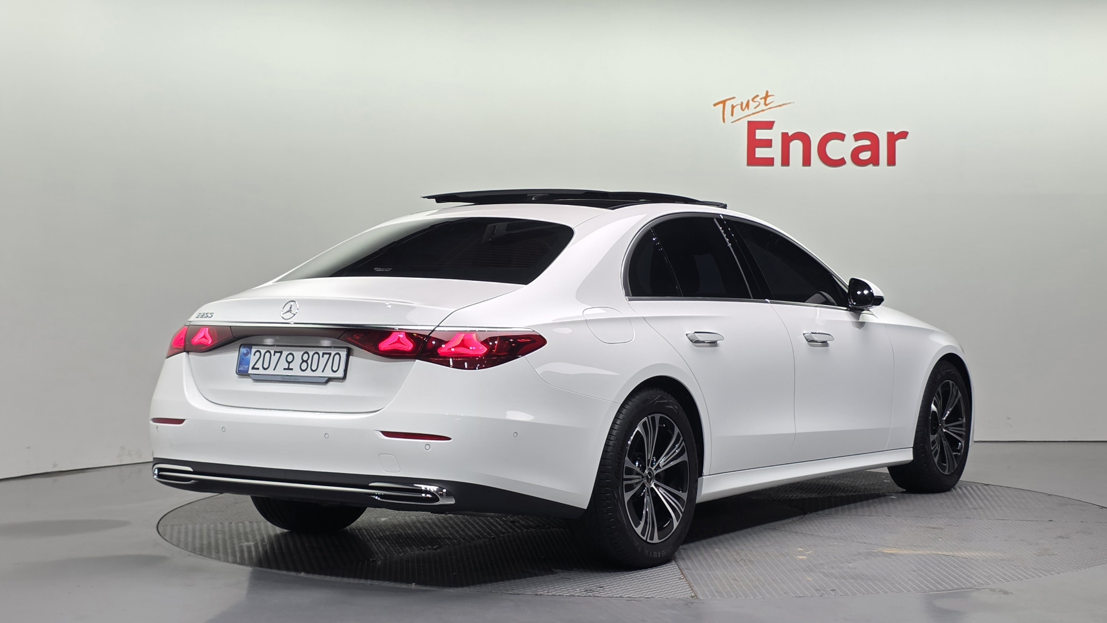 E200	