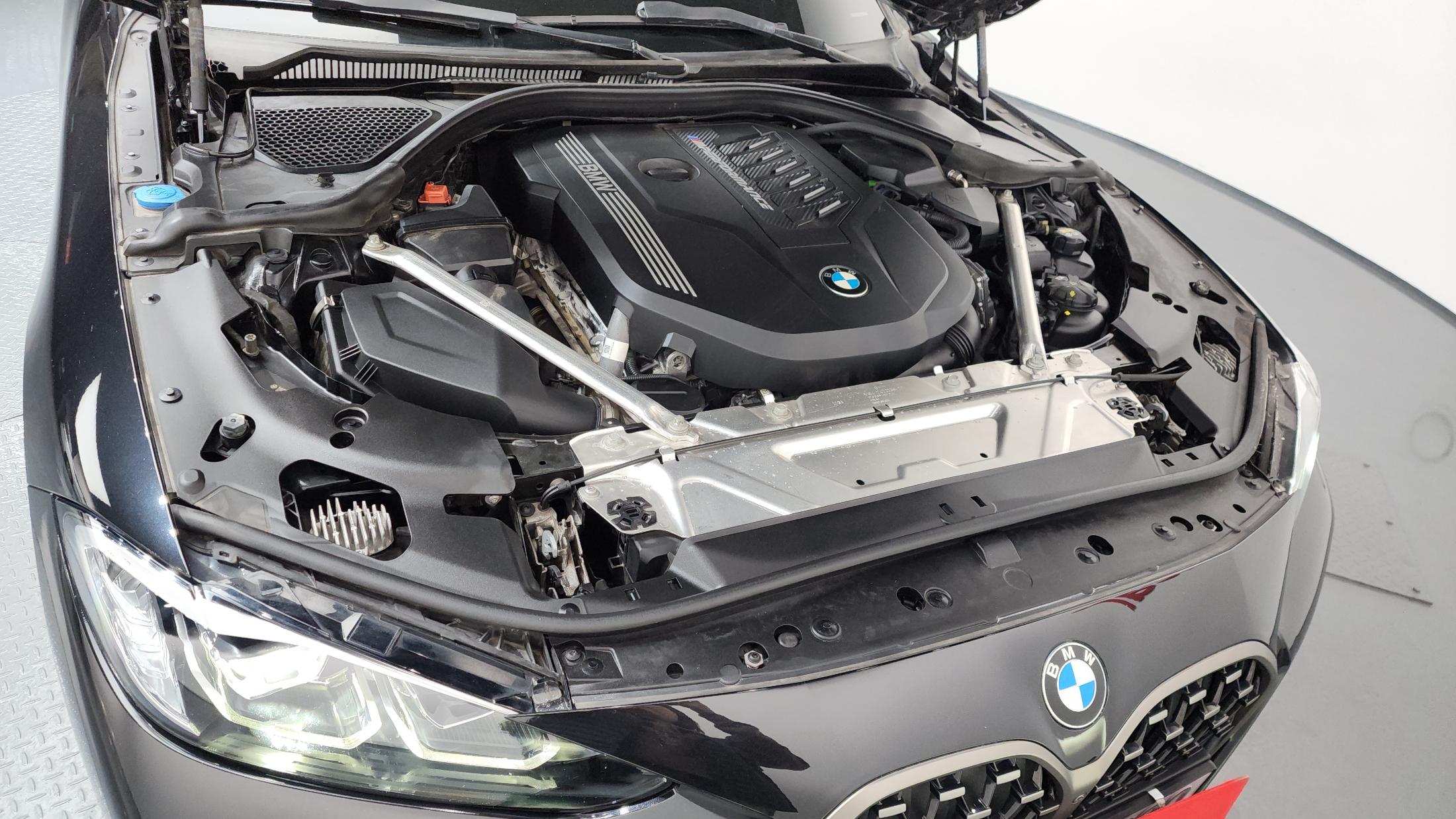 440i