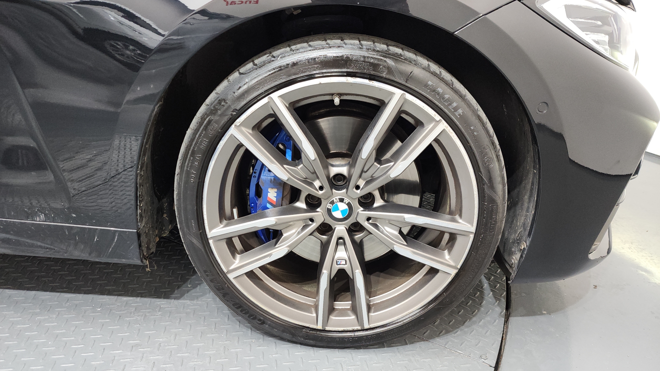 440i