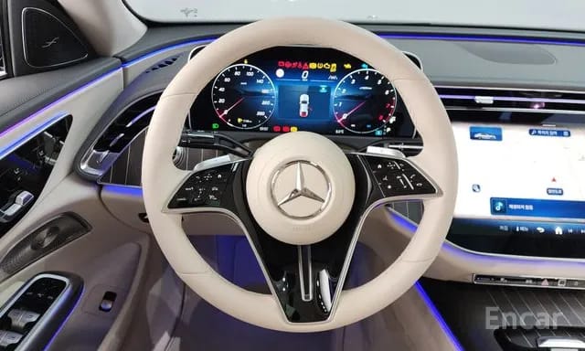 E300
