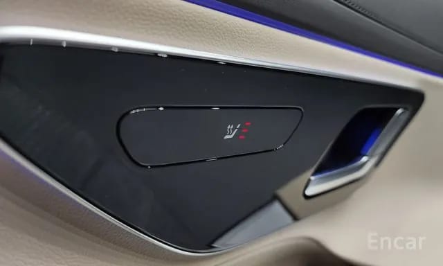 E300
