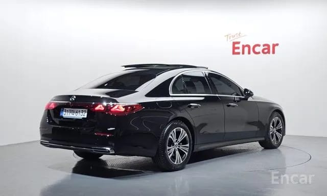 E200