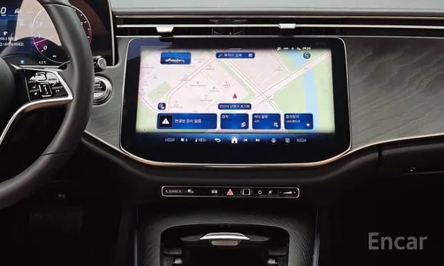 E200