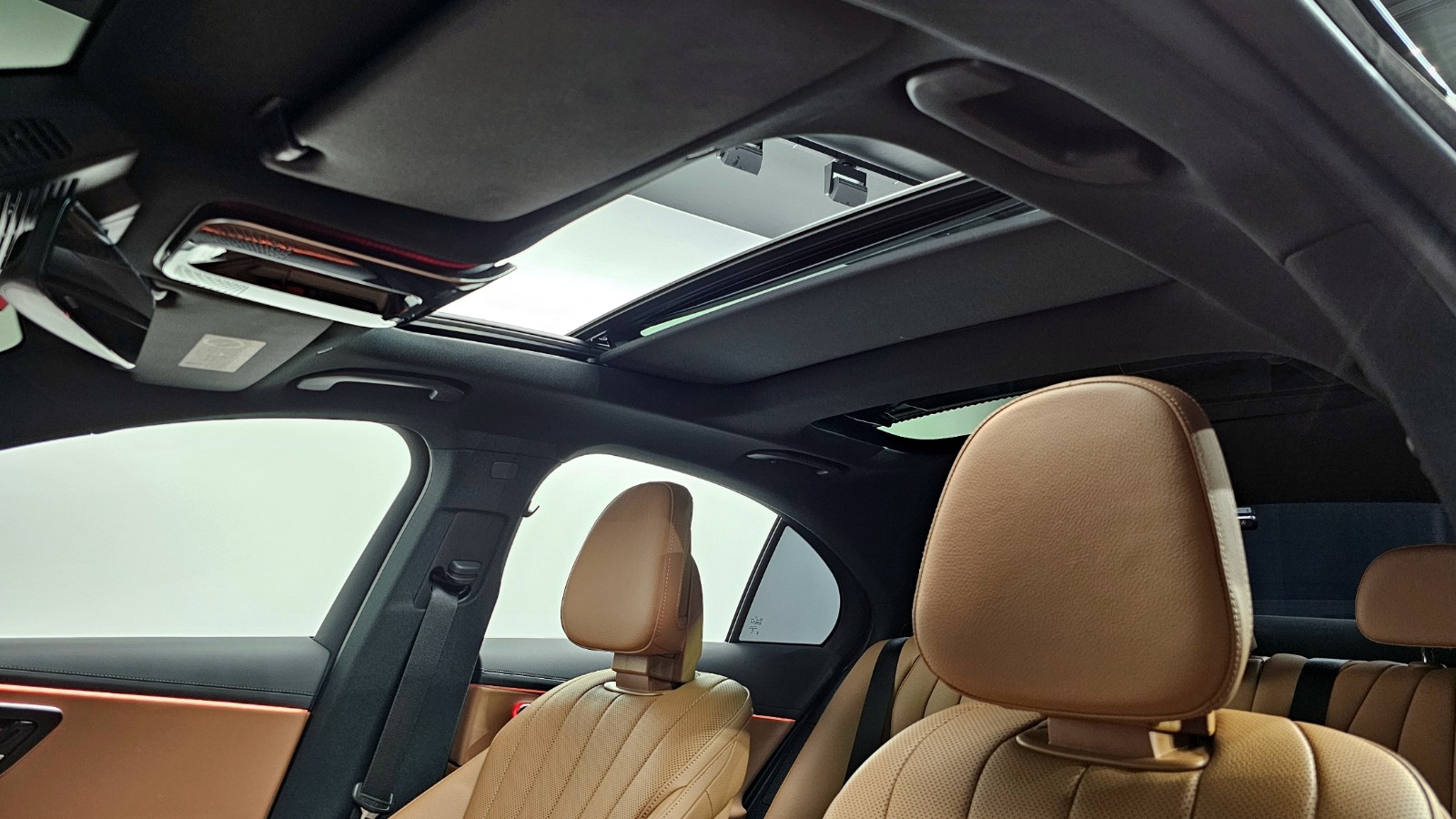 E300