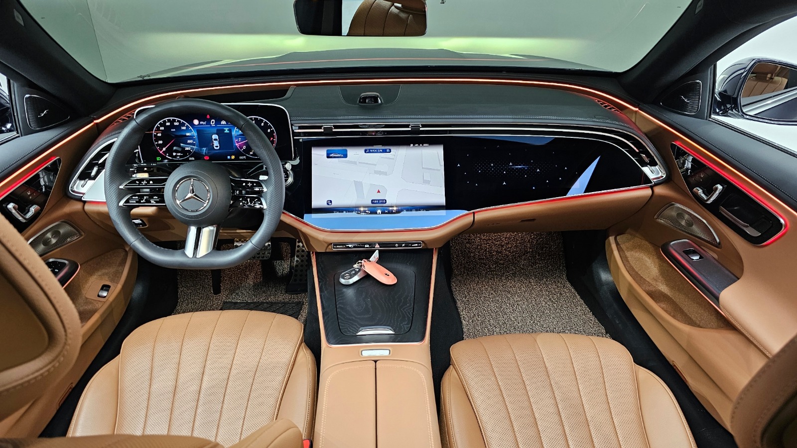E300