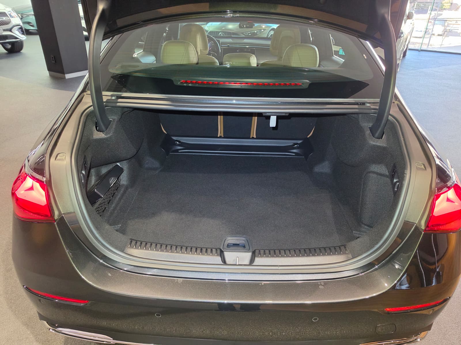 E200
