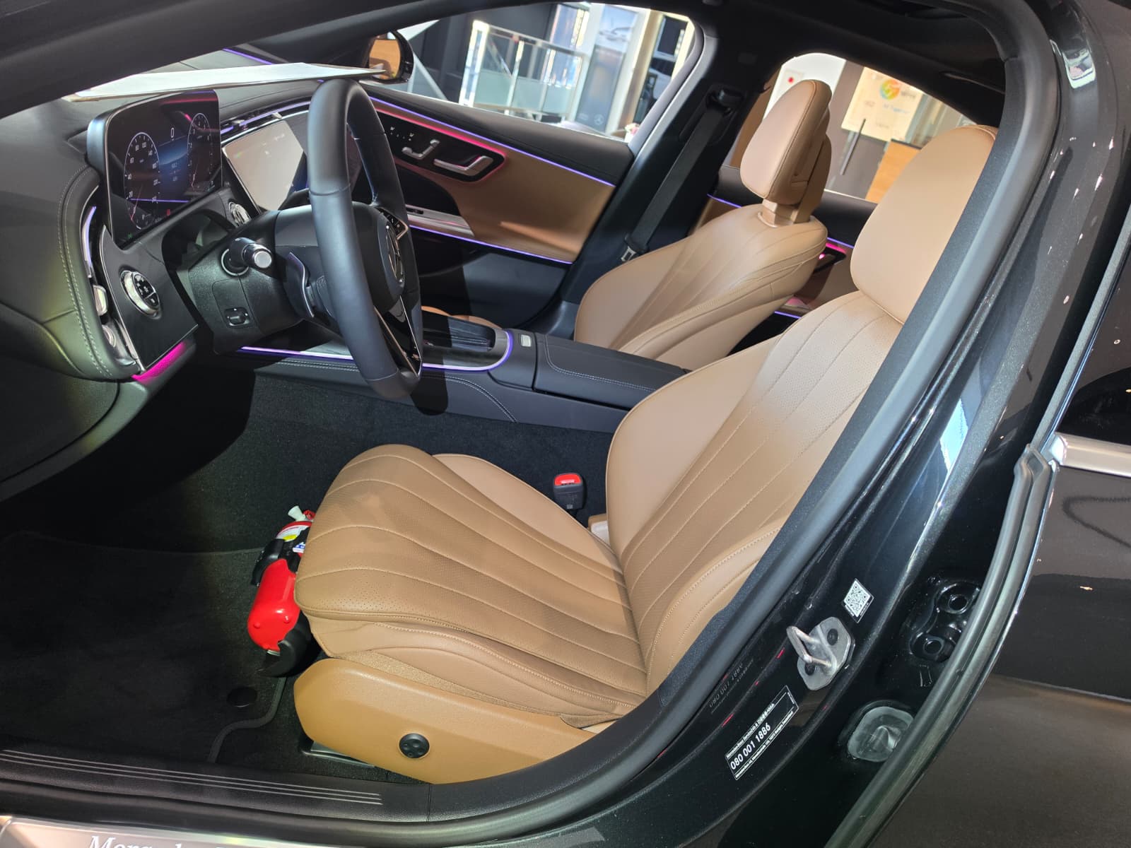 E200