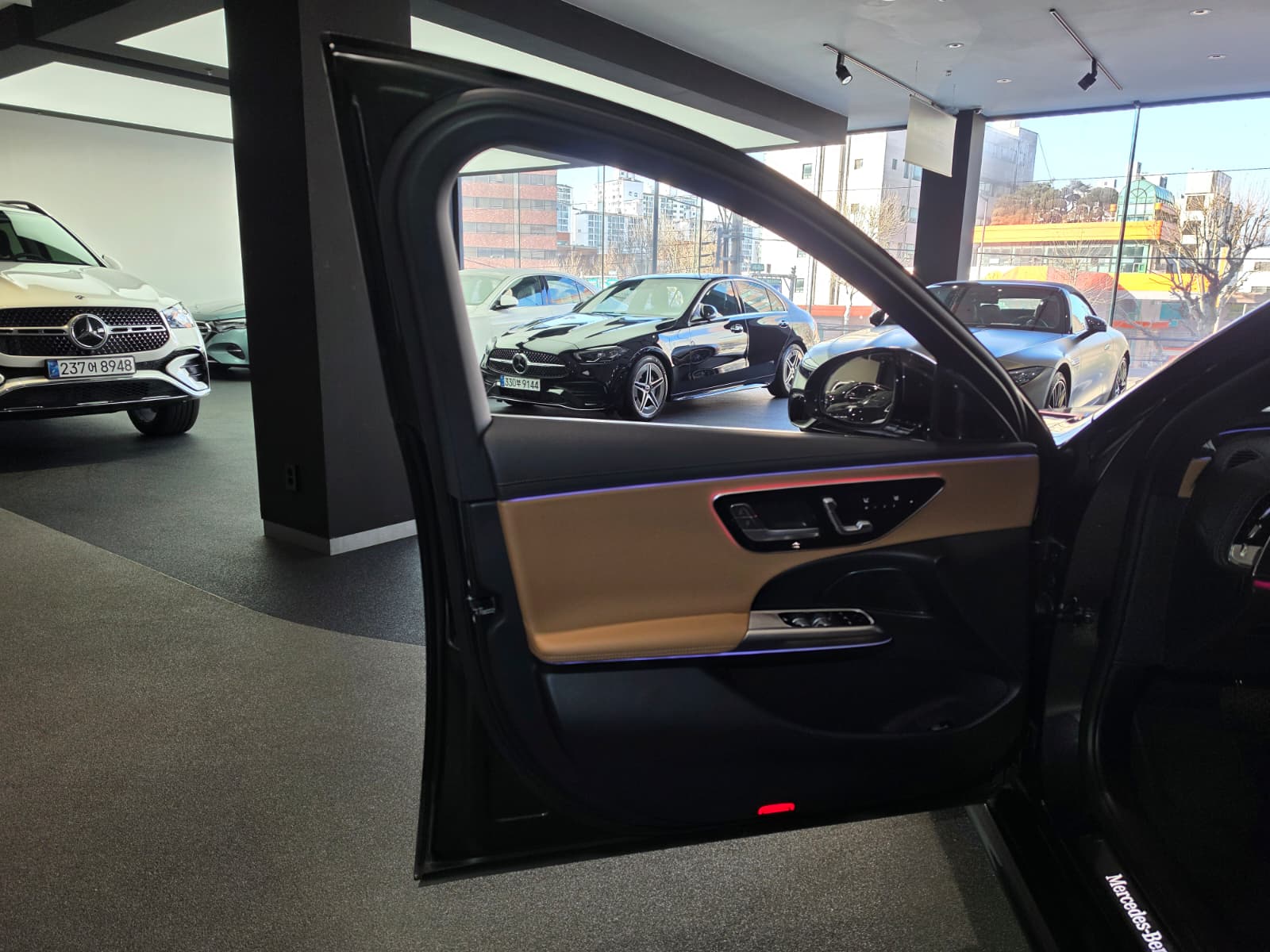 E200