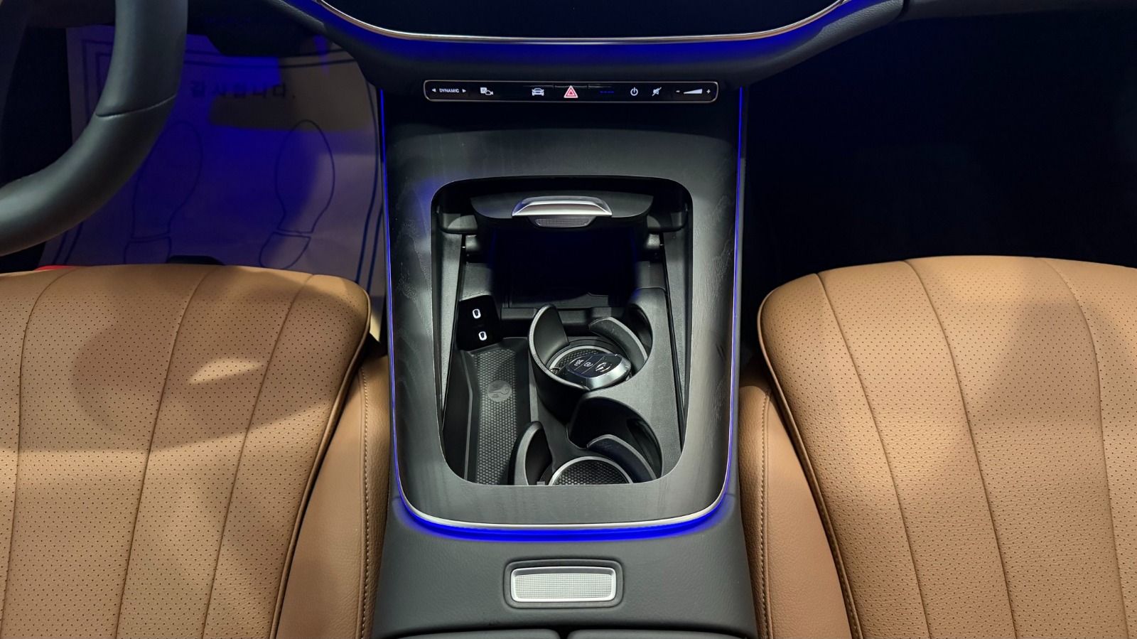 E200