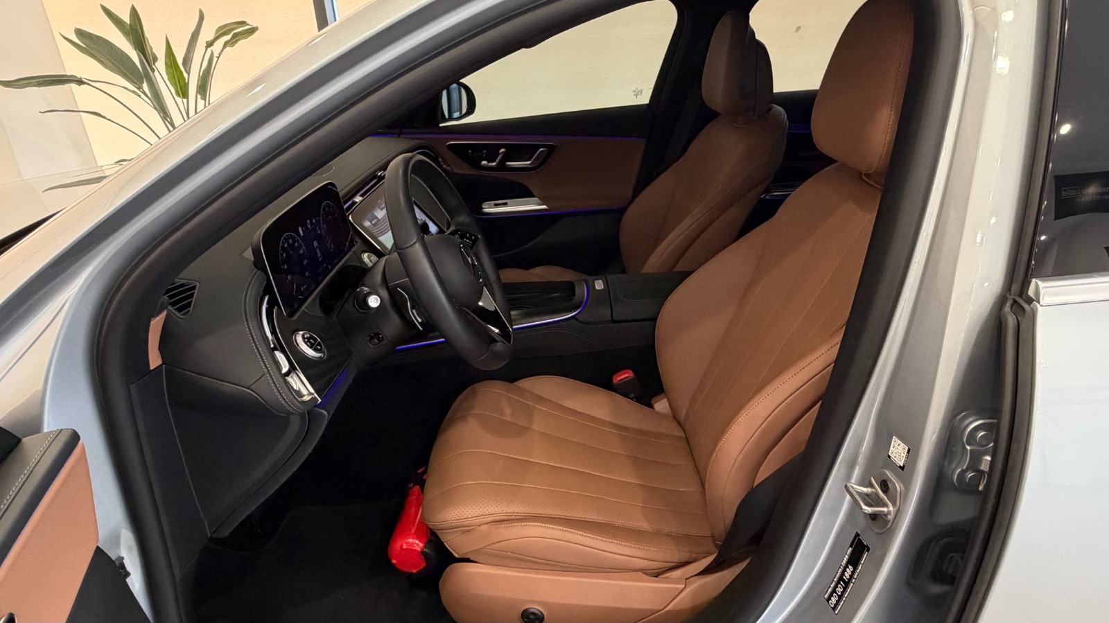 E200