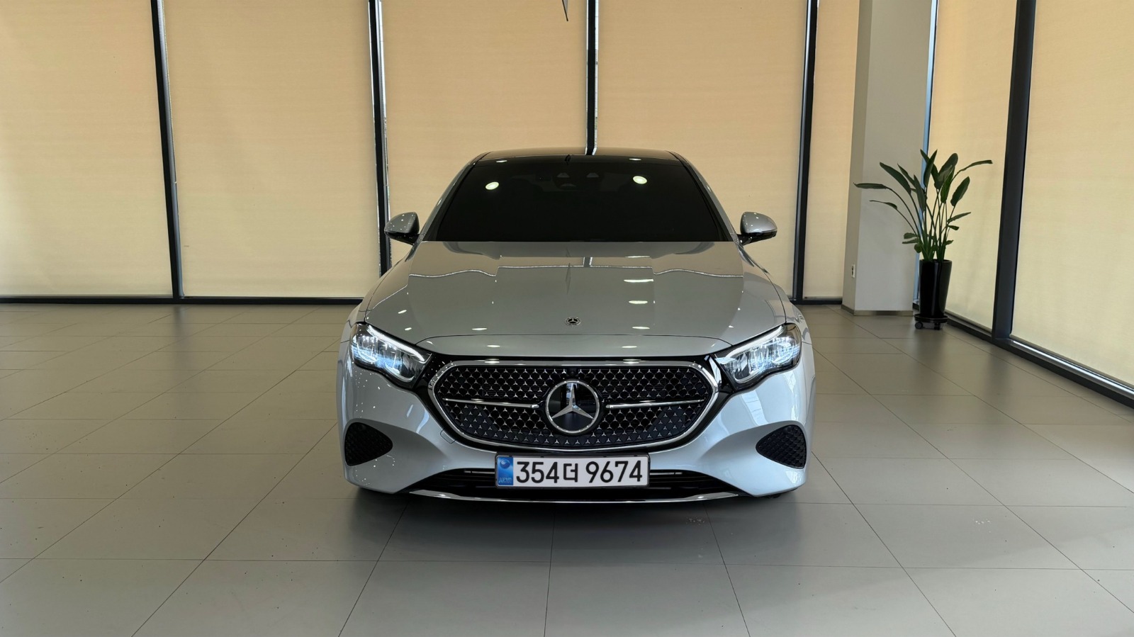 E200