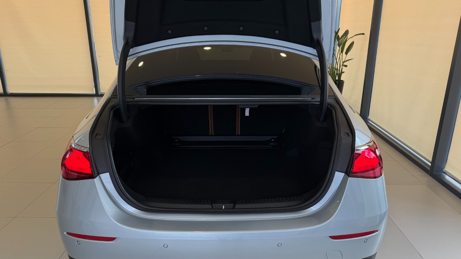 E200