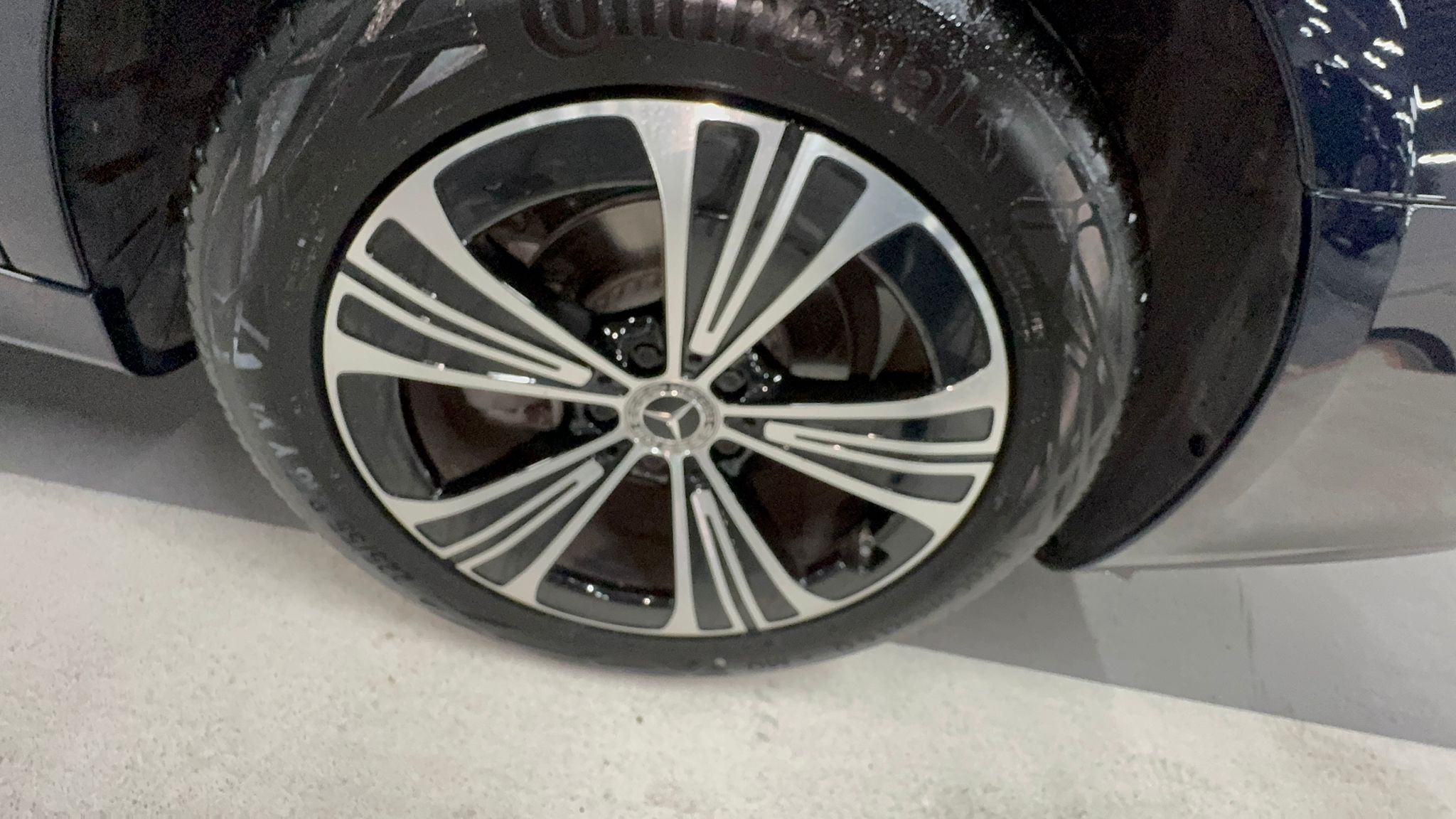 E200