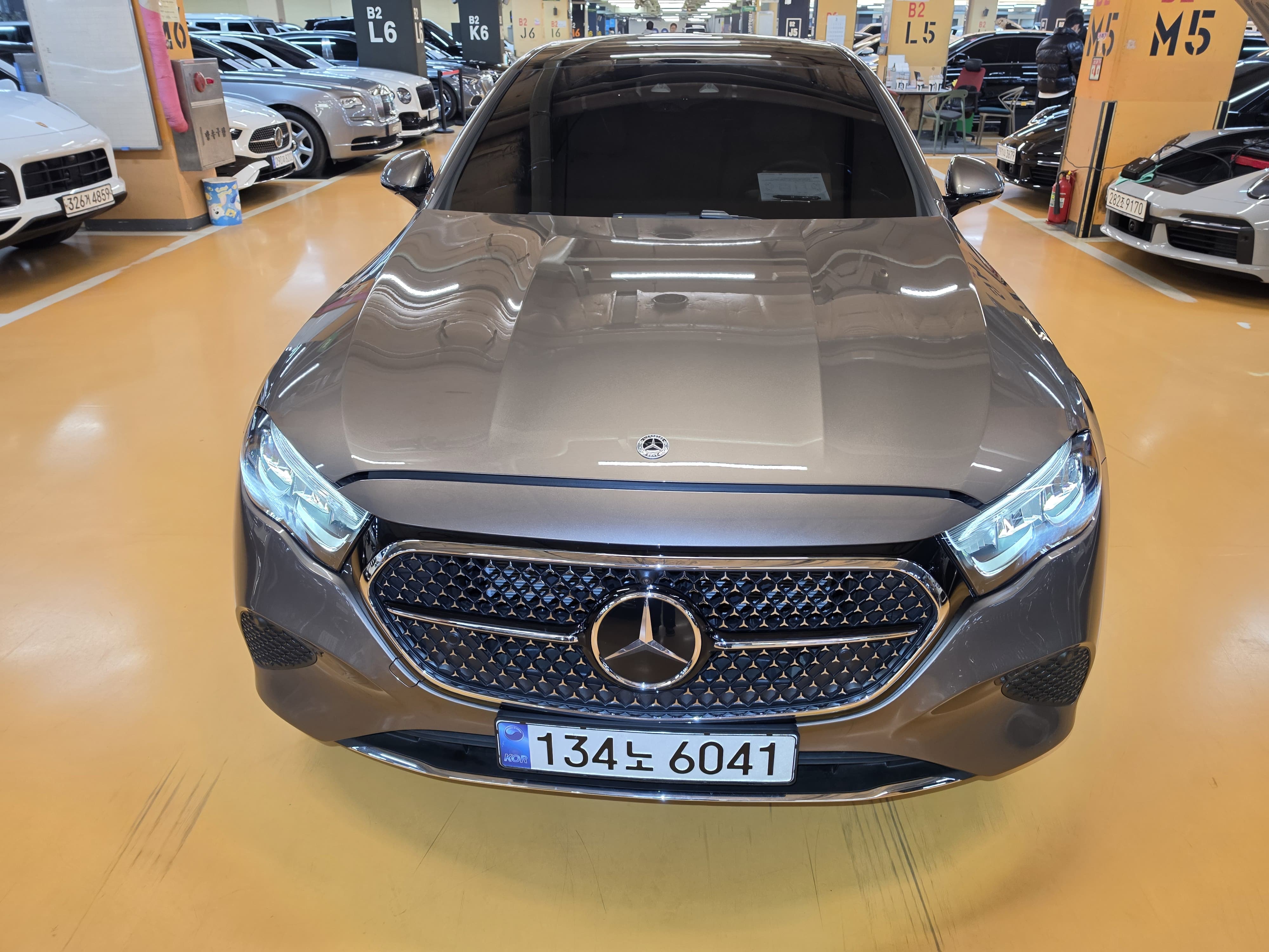 E200